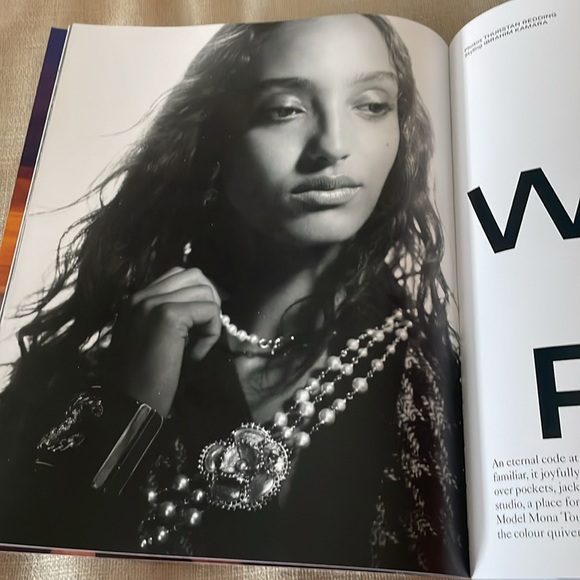 Chanel table book - Picture 2 of 4